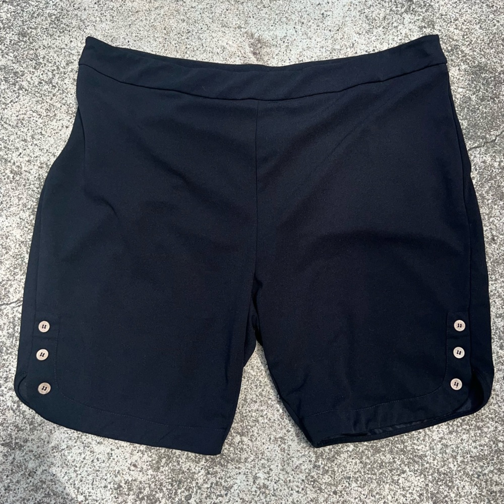 Black shorts 3X